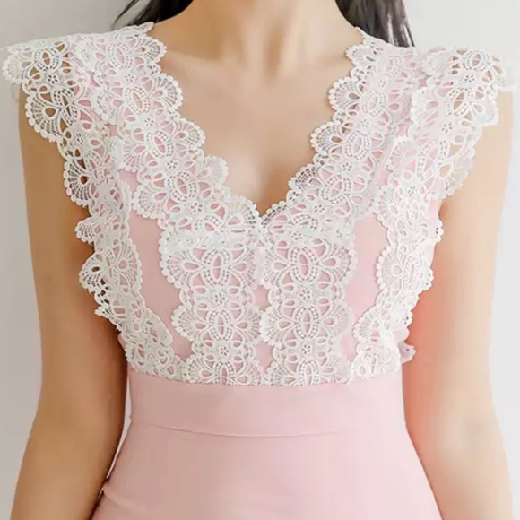 Ashley pink lace pencil dress - Picture 3 of 4